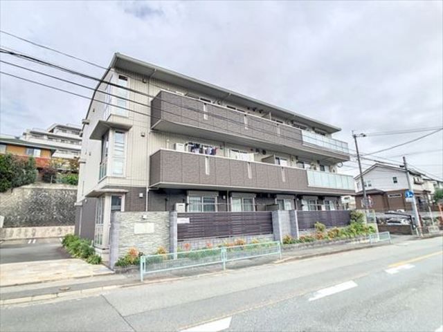 イストワール寺塚の外観画像