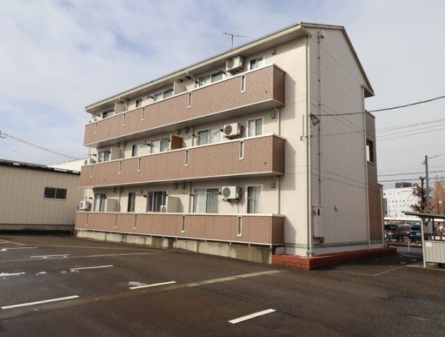 アイビスの外観画像
