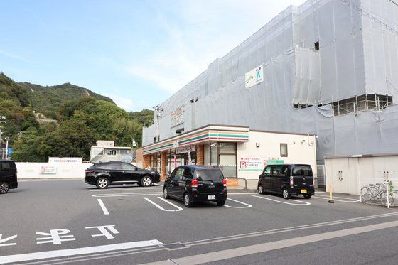 近くに施設あり
