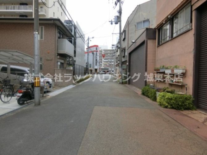 近くに施設あり