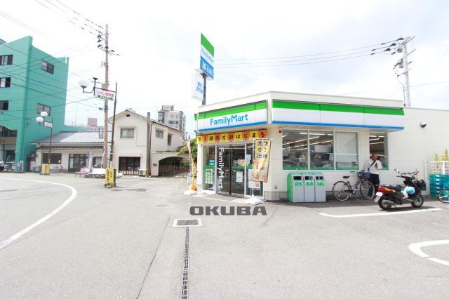 近くに施設あり
