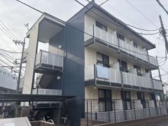 レオパレスラポールⅠの外観画像