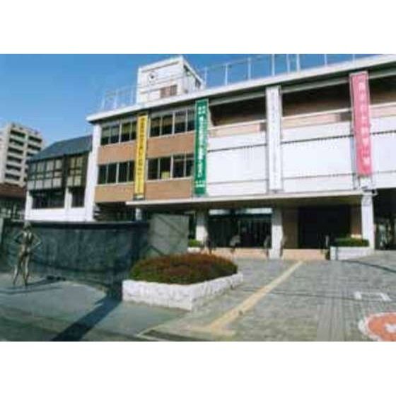 近くに施設あり