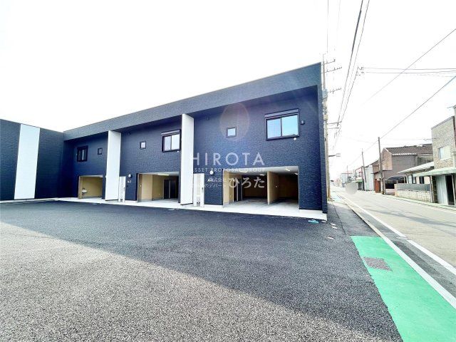 ギャラン中間 A棟の外観画像