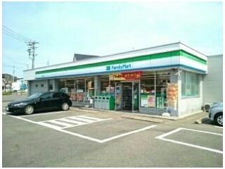 ファミリーマート 犬山上野店まで790m
