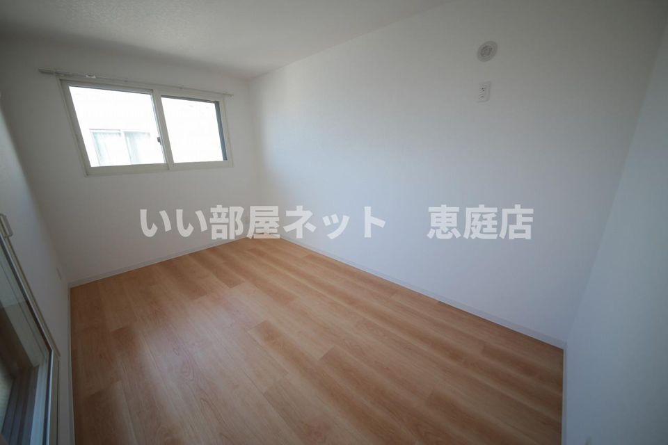 ベッドルーム