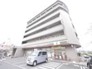 三栄ビルの外観
