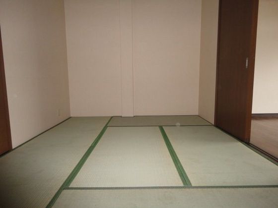 ベッドルーム