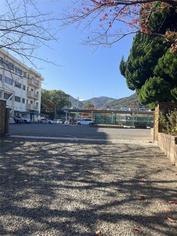北九州市立松ケ江中学校(930m)