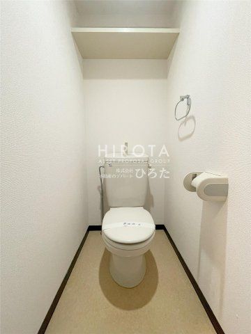 サンドラッグ／共立大前店 (370m)