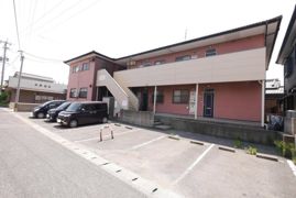 ファミーユ赤坂の外観画像