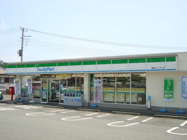 その他「ファミリーマート小泉店（コンビニ）まで440m」