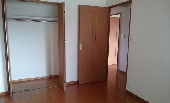 ベッドルーム