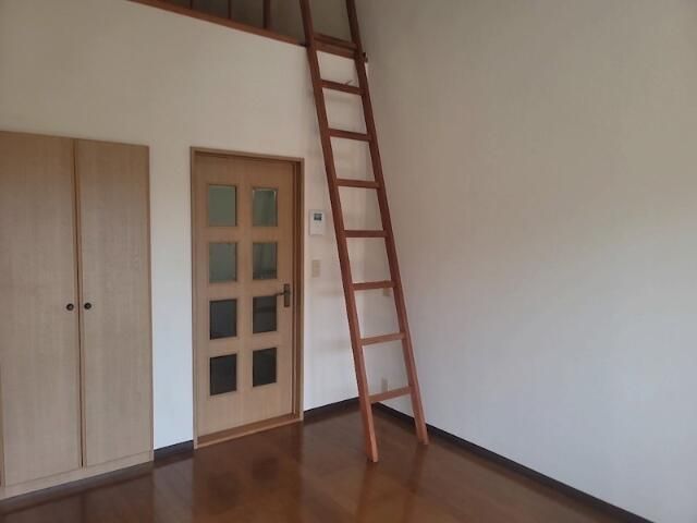 ベッドルーム