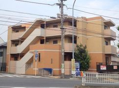 ティーリーフ横浜レジーナの外観画像