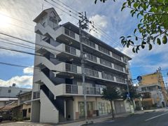 ファーストビル渡部の外観画像