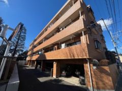 ファミネス天神山の外観画像