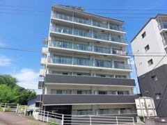 LUST YANAIMACHI 2の外観画像