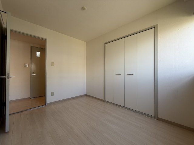 ベッドルーム