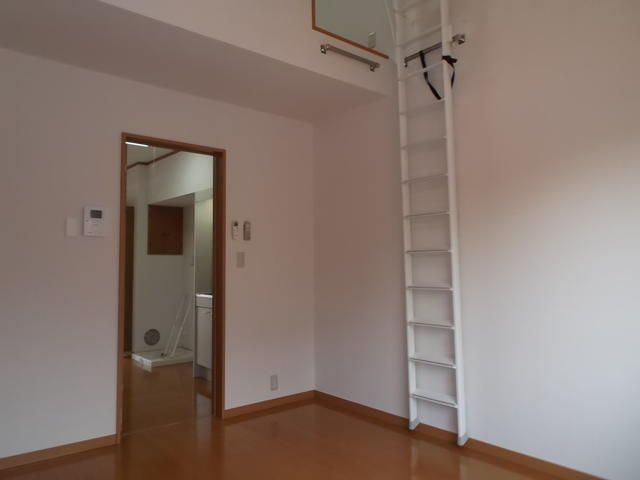 ベッドルーム