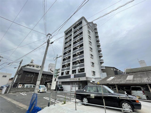 ロイヤルアベニューの外観画像