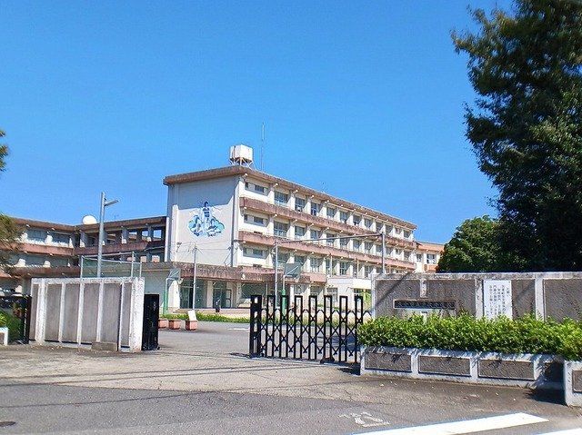 戸次小学校まで900m