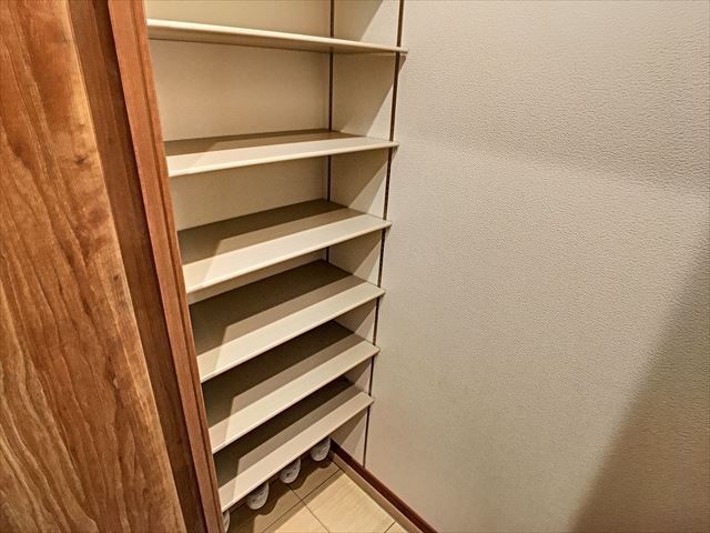 収納