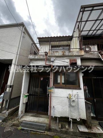 大東市北条7丁目テラスハウスの外観画像