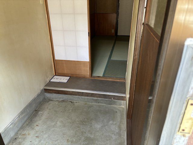 玄関