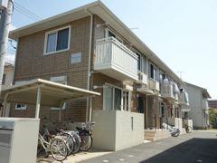 シャルムコートの外観画像