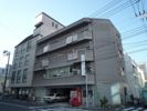 信本ビルの外観