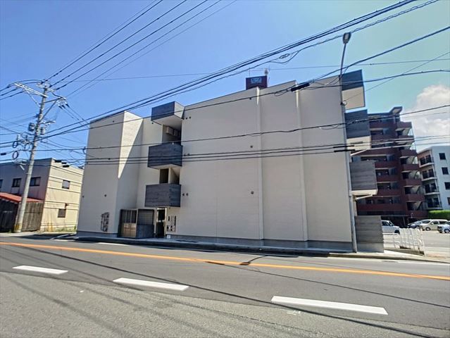 プレチサメンテ今宿駅前の外観画像