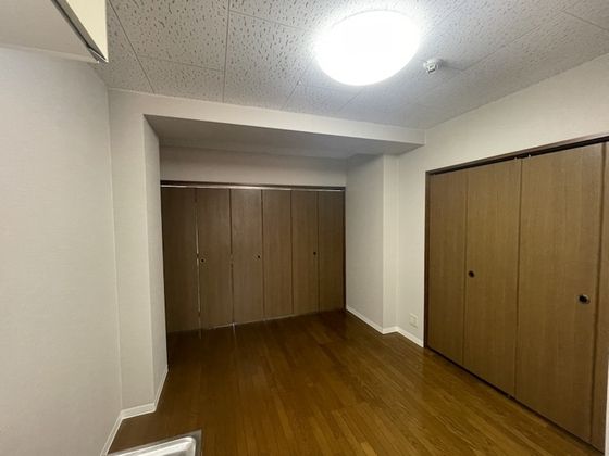 ベッドルーム