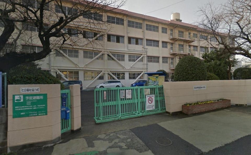 貴船小学校(470m)