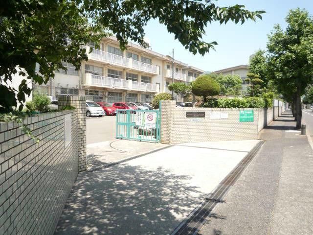 城南中学校(290m)
