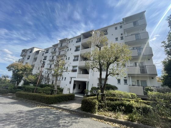 ビューハイツ鈴が峰2号棟の外観画像