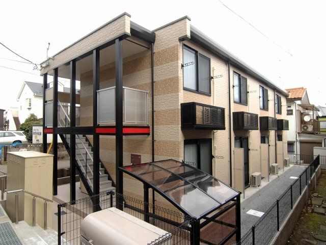 レオパレスクレマチスAの外観画像