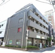 グリュックツアイトの外観画像