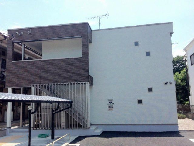 クレイノファースト聖蹟の外観画像