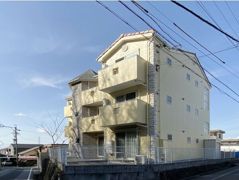 クリスタル小牧の外観画像