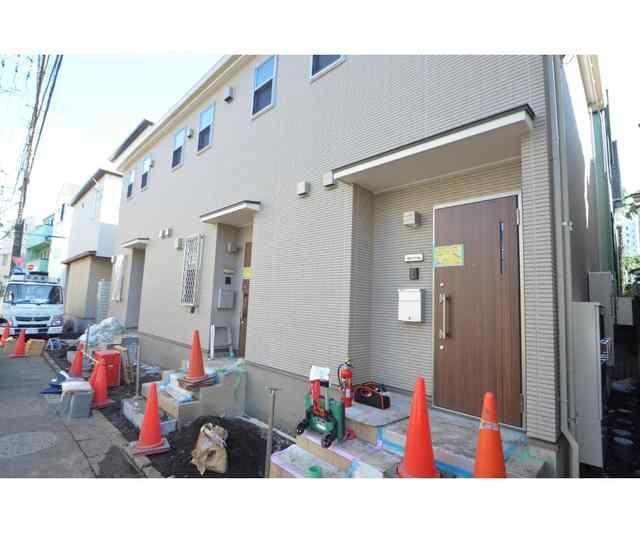 West Houseの外観画像