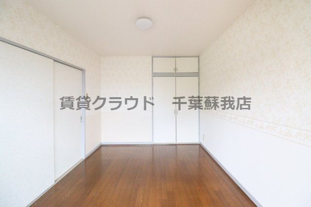 ベッドルーム