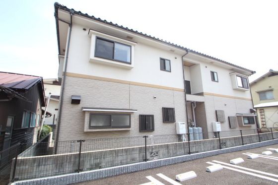 宮川メゾネットA棟の外観画像