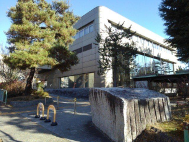 長野市立長野図書館まで1500m