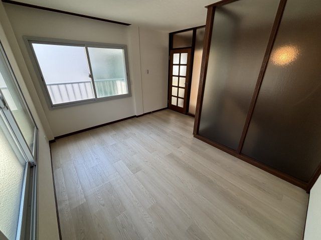 ベッドルーム