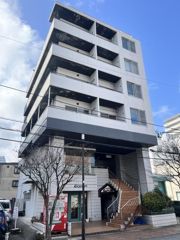 STビルの外観画像