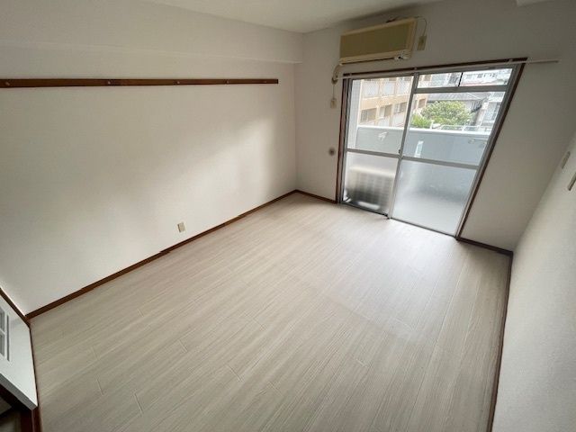 ベッドルーム