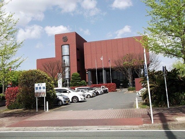 水巻町役場まで1300m