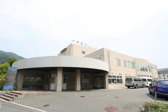 近くに施設あり