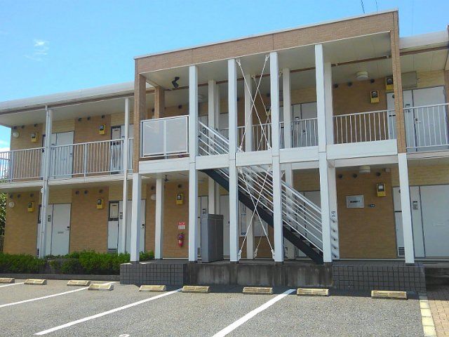 レオパレスガード1の外観画像